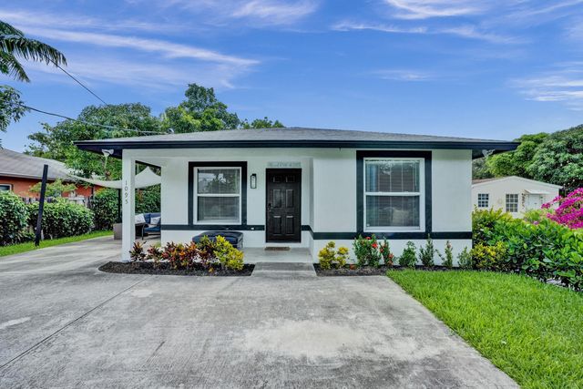 1095 MIAMI Boulevard, Delray Beach, FL 33483