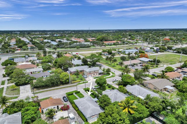 1095 MIAMI Boulevard, Delray Beach, FL 33483