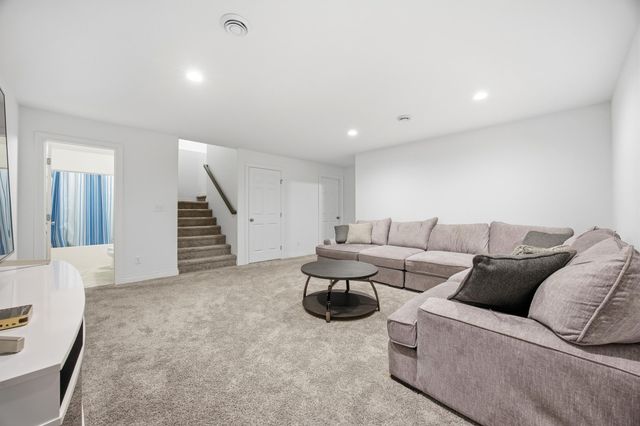 4766 34th Street S, Fargo, ND 58104