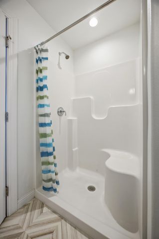 4766 34th Street S, Fargo, ND 58104