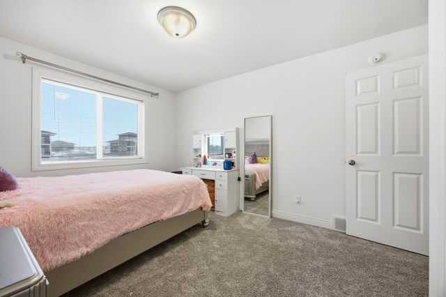 4766 34th Street S, Fargo, ND 58104