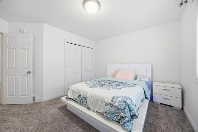 4766 34th Street S, Fargo, ND 58104