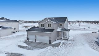 4766 34th Street S, Fargo, ND 58104