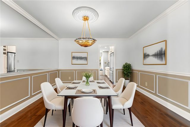 410 Royal Court, Mt Lebanon, PA 15234