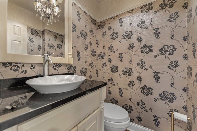 410 Royal Court, Mt Lebanon, PA 15234