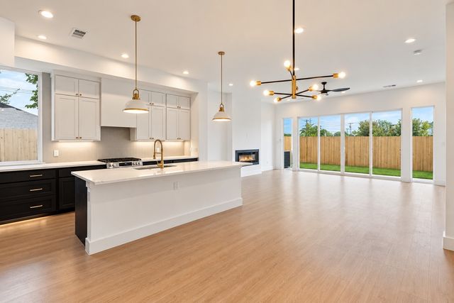 314 Avenue L, Dallas, TX 75203