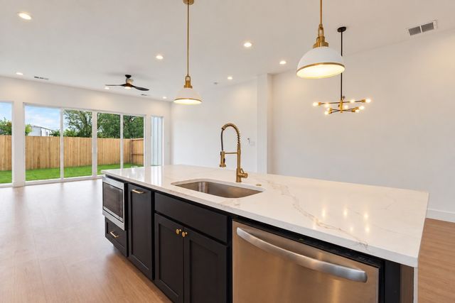 314 Avenue L, Dallas, TX 75203