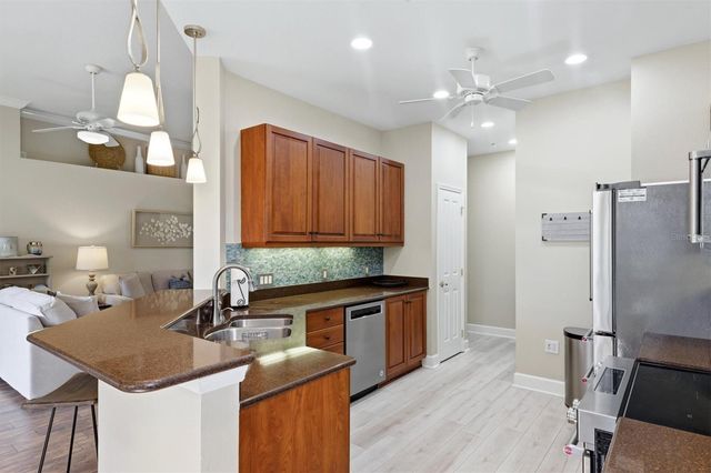 5290 DESCANSO COURT 201B19, Sarasota, FL 34238