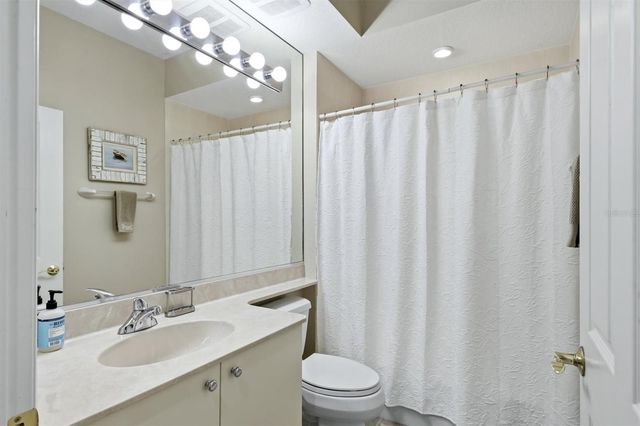 5290 DESCANSO COURT 201B19, Sarasota, FL 34238
