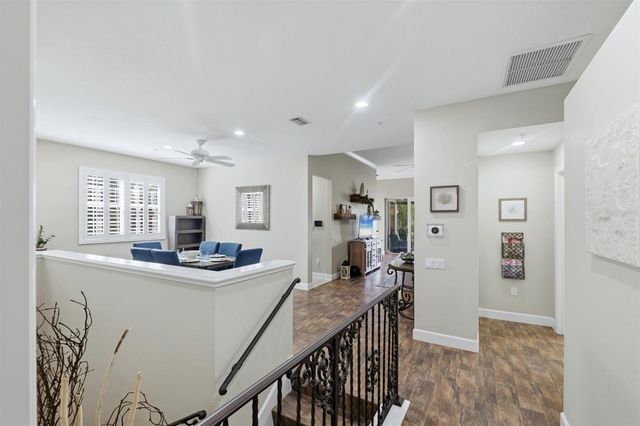 5290 DESCANSO COURT 201B19, Sarasota, FL 34238