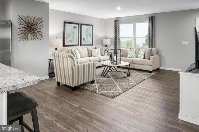 182 PERIDOT DR, Chambersburg, PA 17202