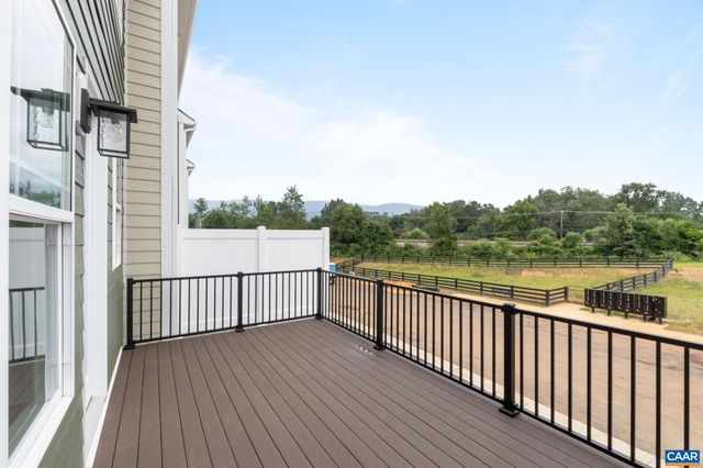 734 PARK RIDGE DR, Crozet, VA 22932