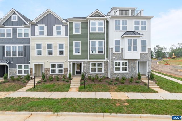 734 PARK RIDGE DR, Crozet, VA 22932