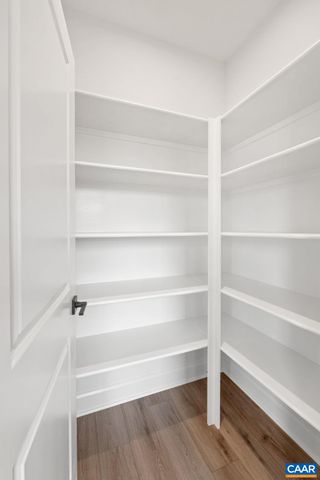 734 PARK RIDGE DR, Crozet, VA 22932