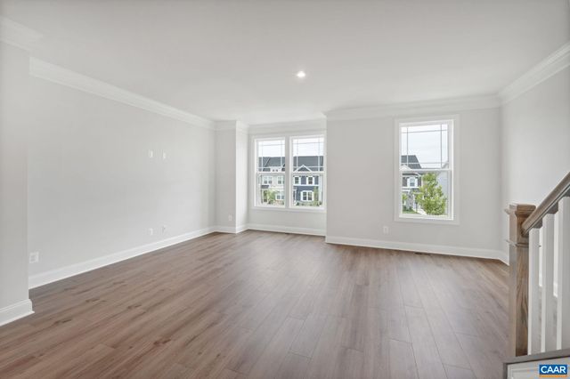 734 PARK RIDGE DR, Crozet, VA 22932