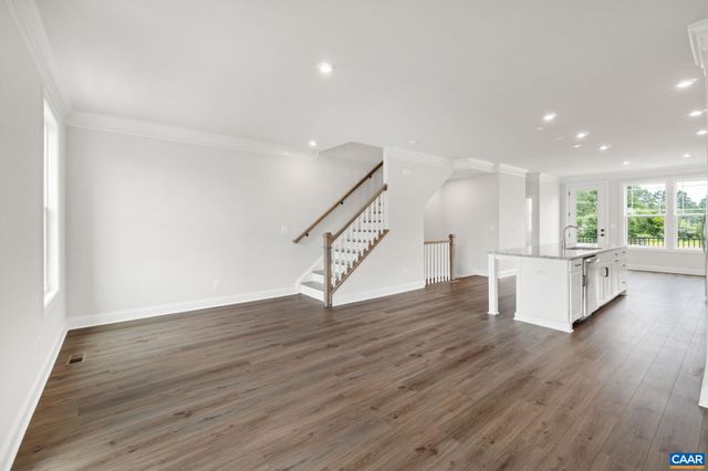 734 PARK RIDGE DR, Crozet, VA 22932