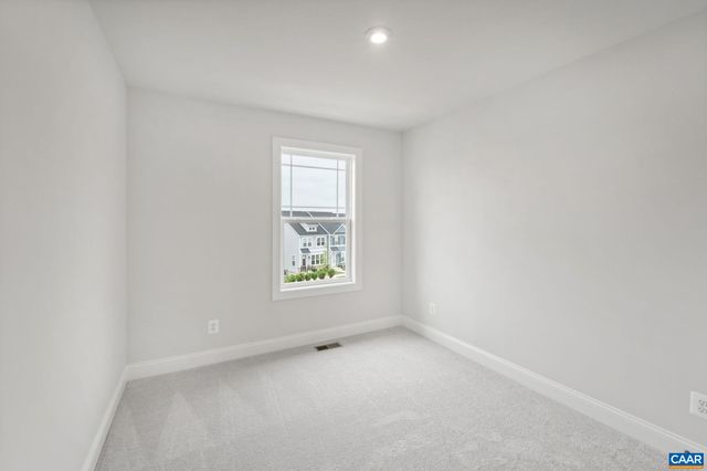 734 PARK RIDGE DR, Crozet, VA 22932