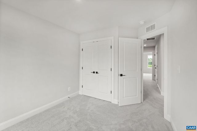 734 PARK RIDGE DR, Crozet, VA 22932