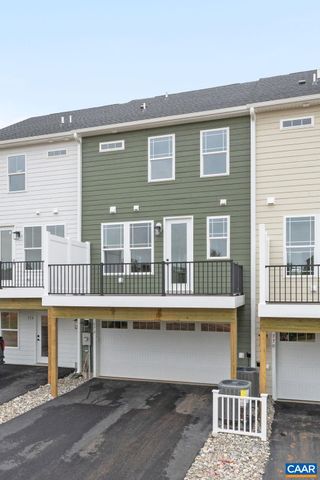 734 PARK RIDGE DR, Crozet, VA 22932