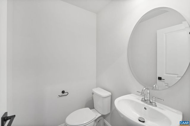 734 PARK RIDGE DR, Crozet, VA 22932