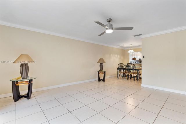 9942 NW 10th Street 7, Pembroke Pines, FL 33024