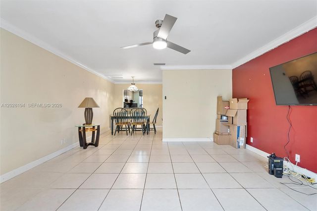 9942 NW 10th Street 7, Pembroke Pines, FL 33024