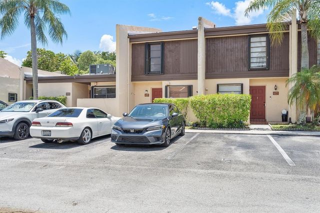 9942 NW 10th Street 7, Pembroke Pines, FL 33024