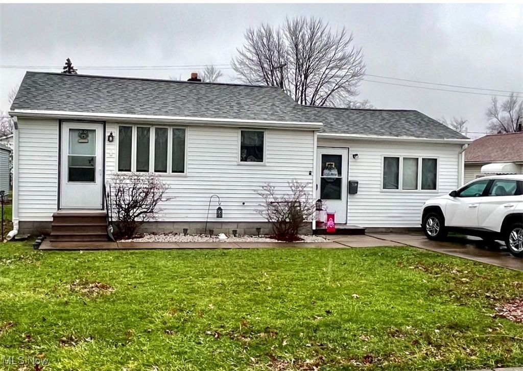 2130 E 44th Street, Ashtabula, OH 44004