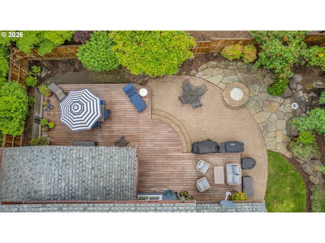 3842 Sw CORONADO St, Portland, OR 97219