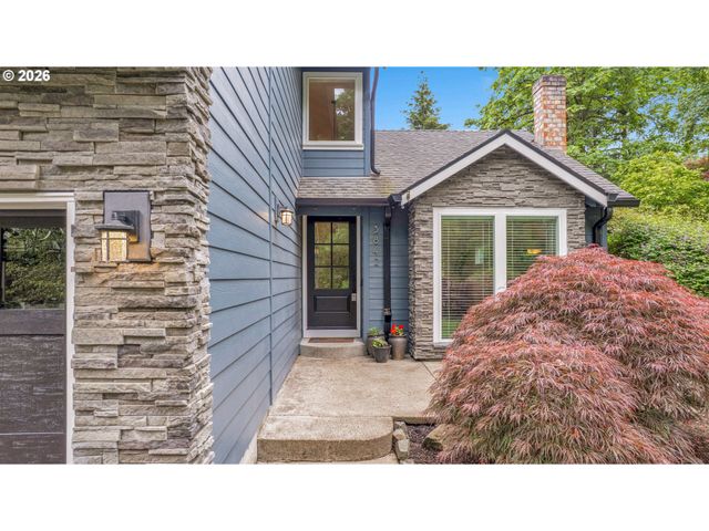 3842 Sw CORONADO St, Portland, OR 97219