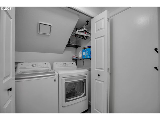 3842 Sw CORONADO St, Portland, OR 97219