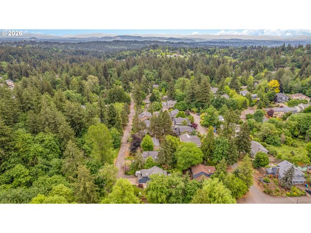 3842 Sw CORONADO St, Portland, OR 97219