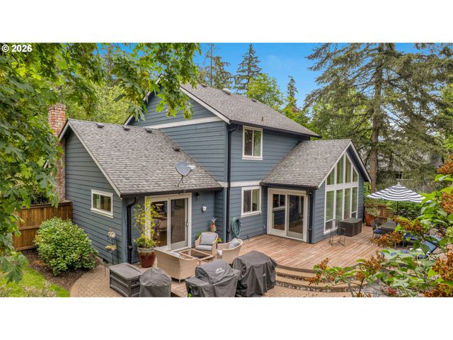 3842 Sw CORONADO St, Portland, OR 97219