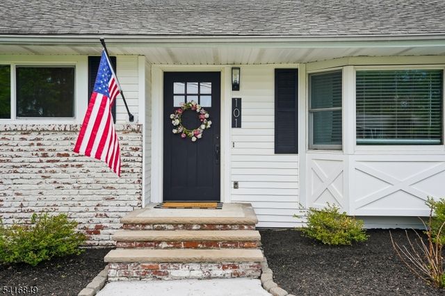 101 Sunnyview Ave West, Mansfield Twp., NJ 07840
