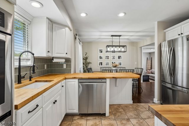 101 Sunnyview Ave West, Mansfield Twp., NJ 07840