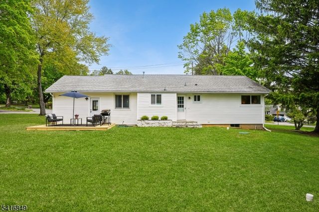 101 Sunnyview Ave West, Mansfield Twp., NJ 07840