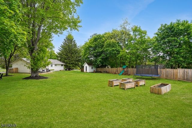 101 Sunnyview Ave West, Mansfield Twp., NJ 07840