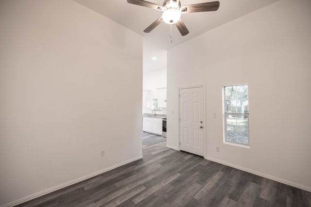 415 W 7th Street, Bonham, TX 75418