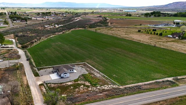 1301 M Road, Loma, CO 81524