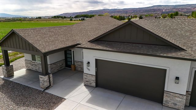 1301 M Road, Loma, CO 81524