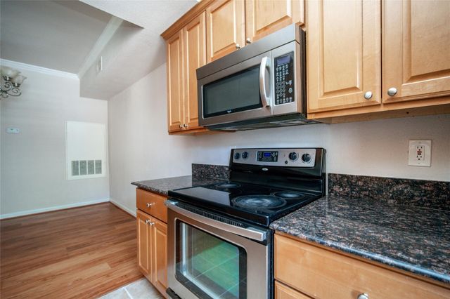 2255 Braeswood Park Drive 289, Houston, TX 77030