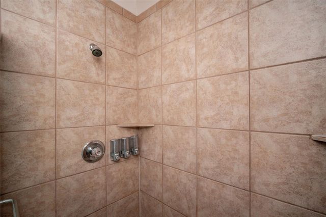 2255 Braeswood Park Drive 289, Houston, TX 77030