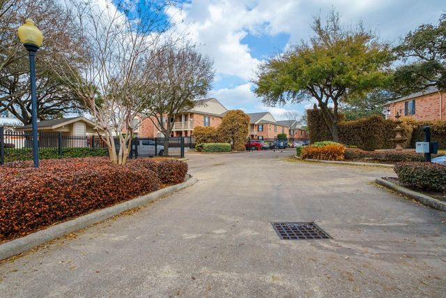 2255 Braeswood Park Drive 289, Houston, TX 77030