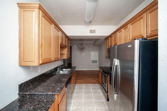 2255 Braeswood Park Drive 289, Houston, TX 77030