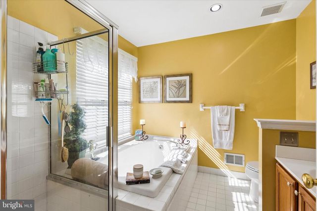 19 VICTORIA CIR, Collegeville, PA 19426