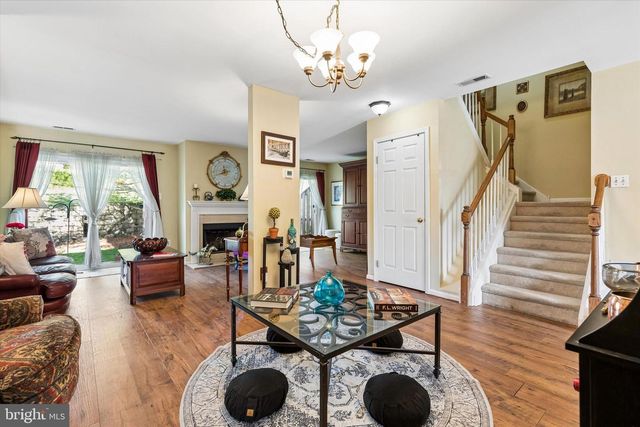 19 VICTORIA CIR, Collegeville, PA 19426