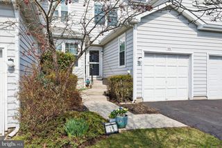 19 VICTORIA CIR, Collegeville, PA 19426