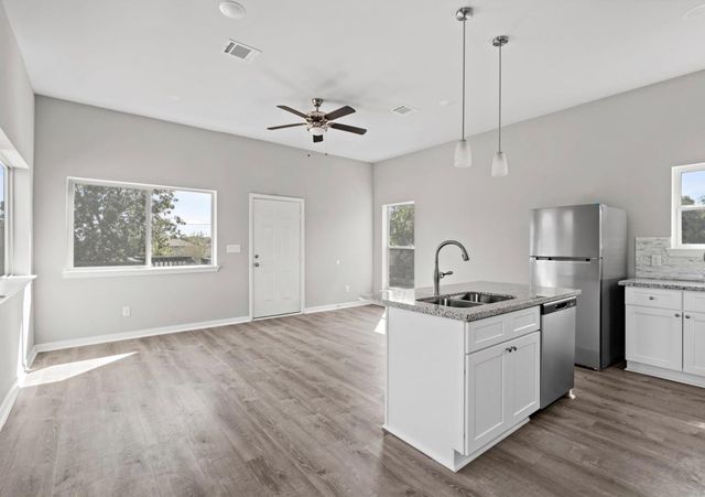 8204 Tower Street, Houston, TX 77088