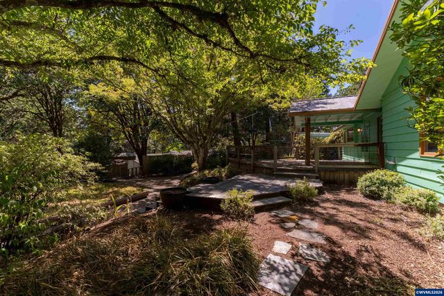 6575 NW Mountain Laurel Pl, Corvallis, OR 97330