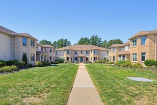 108 Norton Ave 9, Easton, MA 02334